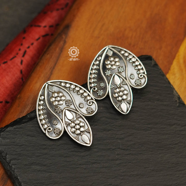 Mewad 92.5 sterling silver earrings with fine rava work. Great for everyday and workwear.