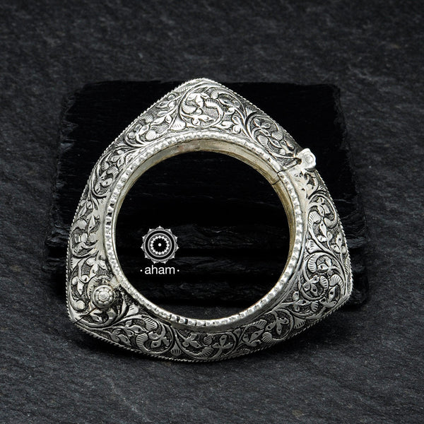 92.5 Sterling Silver Handcrafted kada with gorgeous Chitai work. 