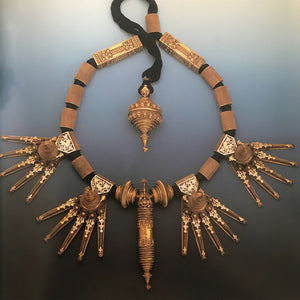 Kazhuththu neckpiece