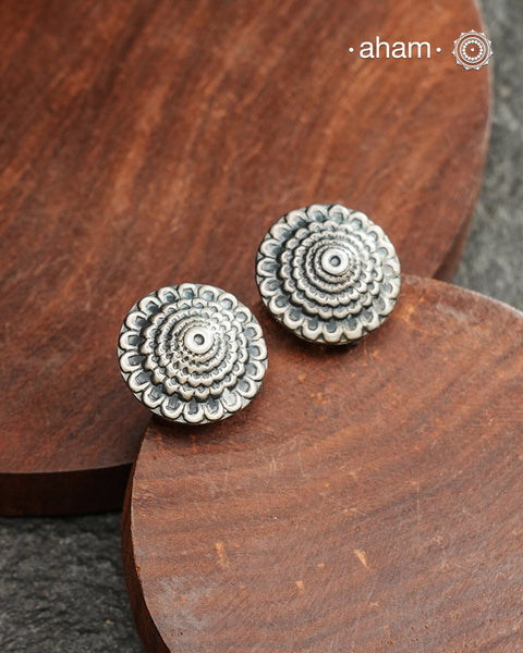 Mewad stud earrings handcrafted in 92.5 sterling silver. An ode to the glorious state of Rajasthan. Light weight great as everyday and ethnic wear.