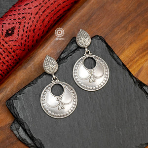Mewad silver earrings handcrafted in 92.5 sterling silver. Perfect light weight work wear earrings handcrafted in Jaipur, Rajasthan