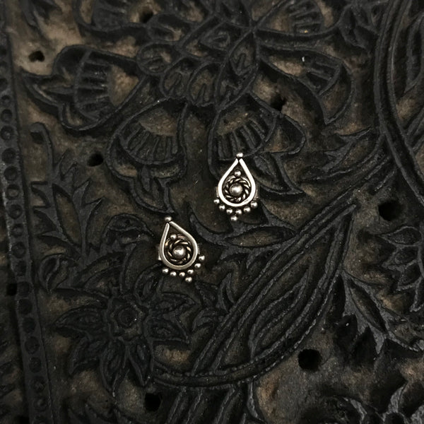 Beautiful earrings crafted in 92.5 silver, perfect for those who like to wear minimal jewellery. Also works great as earrings for the second piercing on the ear. 