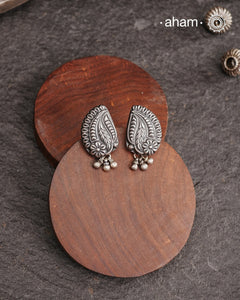 Silver studs in 92.5 with little ghungroos
Perfect for everyday wear.
