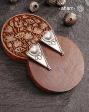 Mewad Silver Earrings handcrafted in 92.5 sterling silver.&nbsp;An ode to the glorious state of Rajasthan. Lightweight earrings that look great with your ethnic outfits.