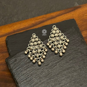 Mewad silver earrings handcrafted in 92.5 sterling silver. Perfect light weight work wear earrings handcrafted in Jaipur, Rajasthan