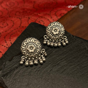 Mewad Studs with gungroos handcrafted in 92.5 sterling silver. An ode to the glorious state of Rajasthan. Light weight, great as everyday and ethnic wear. 