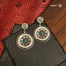 Mewad silver earrings handcrafted in 92.5 sterling silver.
Perfect, light weight, work wear earrings handcrafted in Rajasthan