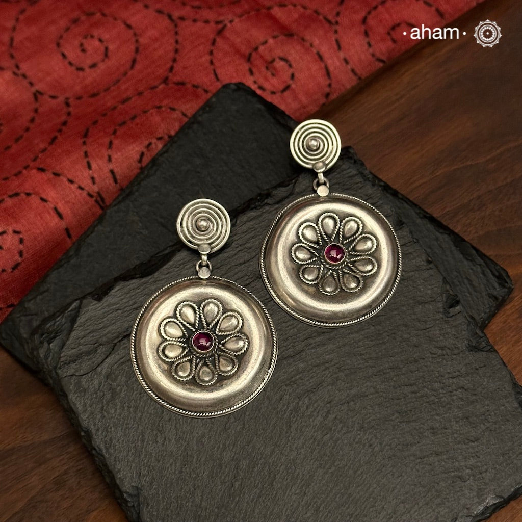 Mewad silver earrings handcrafted in 92.5 sterling silver. Perfect light weight work wear earrings handcrafted in Jaipur, Rajasthan