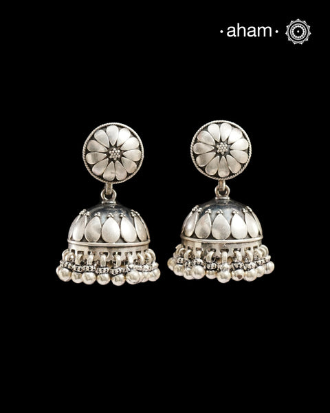 Classic Mewad Jhumkie handcrafted in 92.5 sterling silver. An ode to the glorious state of Rajasthan.