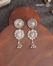 Mewad silver earrings handcrafted in 92.5 sterling silver. Perfect, light weight, work wear earrings handcrafted in Jaipur, Rajasthan
