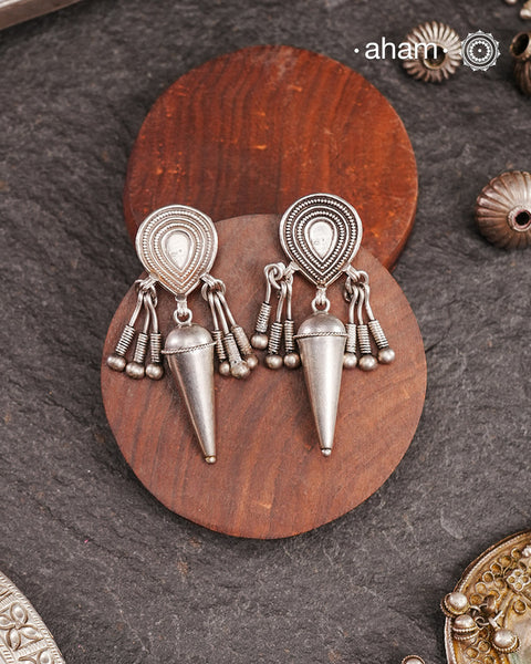 Mewad silver earrings handcrafted in 92.5 sterling silver. Perfect, light weight, work wear earrings handcrafted in Jaipur, Rajasthan