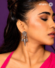 Mewad silver earrings handcrafted in 92.5 sterling silver. Perfect, light weight, work wear earrings handcrafted in Jaipur, Rajasthan.
