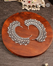 Mewad Silver Earcuff