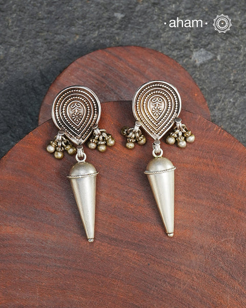 Mewad handcrafted in 92.5 sterling silver. An ode to the glorious state of Rajasthan. Light weight great as everyday and ethnic wear.