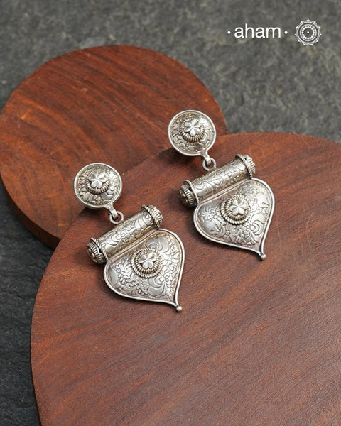 Mewad Studs handcrafted in 92.5 sterling silver. An ode to the glorious state of Rajasthan. Light weight, great as everyday and ethnic wear.&nbsp;