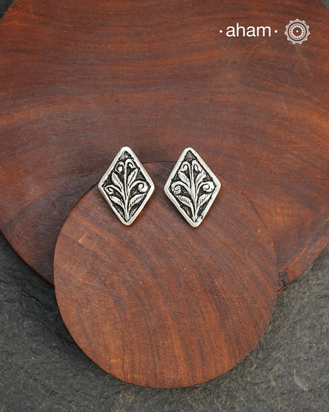 Mewad Chitai Silver Earrings