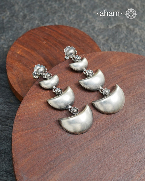 Beautiful light weight silver earrings crafted in 92.5 silver