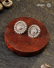 Mewad earrings handcrafted in silver. An ode to the glorious state of Rajasthan. Light weight, great as everyday and ethnic wear.&nbsp;