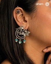 Feel beautiful in these fun summer love turquoise silver earrings with cultured pearls. Pair it with your light toned outfits for a pop of colour.