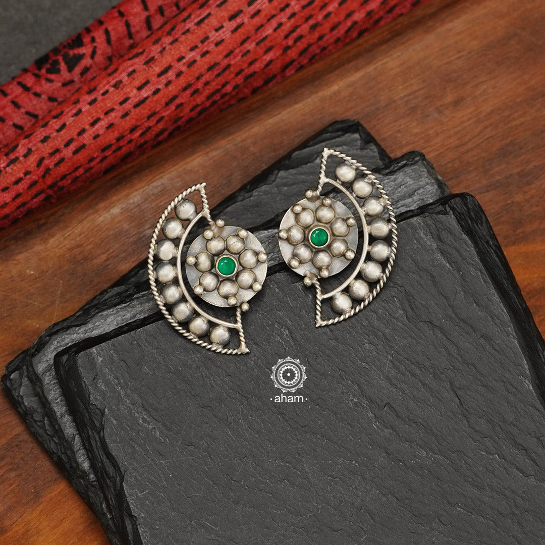 92.5 Sterling Silver. Light weight and easy to wear all day long 