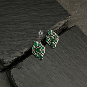 92.5 Sterling Silver Earrings with Green stones. Light&nbsp;weight and easy to wear all day long.