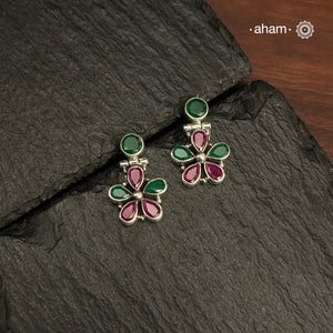 92.5 Sterling Silver Earring with Green Maroon Stones.
Light weight and easy to wear all day long.