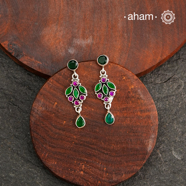 92.5 Sterling Silver Earring with Green & Maroon Stones.
light weight and easy to wear