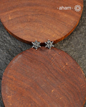 Beautiful silver studs with coloured stone highlights. Crafted in 92.5 silver, these are a great addition to your wardrobe.