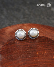 Everyday wear handcrafted 92.5 silver earrings with pearls.