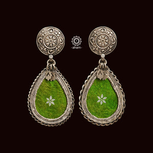 Handcrafted 92.5 sterling silver Rang Mahal Green drop earrings. The magic that happens when glass, silver and a pop of colour come together. These are beautiful, light weight yet statement earrings that you would love to wear. 