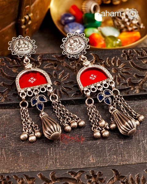 Handcrafted 92.5 sterling silver Rang Mahal Red drop earrings. The magic that happens when glass, silver and a pop of colour come together.