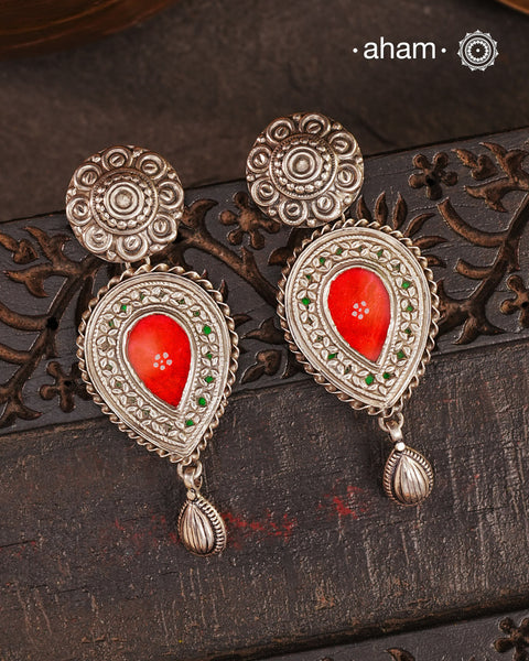 Handcrafted 92.5 sterling silver Rang Mahal red drop earrings. The magic that happens when glass, silver and a pop of colour come together.