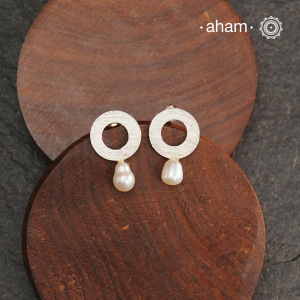 Contemporary light weight earrings in 92.5 silver.Minimalist work wear jewellery.Perfect wear from Dawn to Dusk