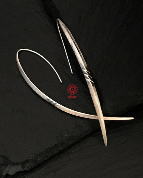 Contemporary light weight earrings in 92.5 silver. Minimalist work wear jewellery.
Perfect wear from Dawn to Dusk