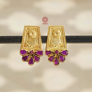 These exquisite earrings boast a brilliant gold polish and intricate design, handcrafted with 92.5 sterling silver. Ideal for any special occasion or celebration.