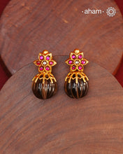 How stunning and versatile are these earrings. Handcrafted in 92.5 sterling silver with gold polish and the right highlights. Perfect for occasions and festivities.