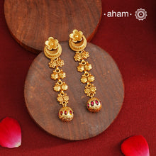 Beautiful half moon kemp drop earrings&nbsp; Handcrafted using traditional methods in 92.5 sterling silver with gold polish. Pair these with your ethnic outfits this festive season to ace your look.