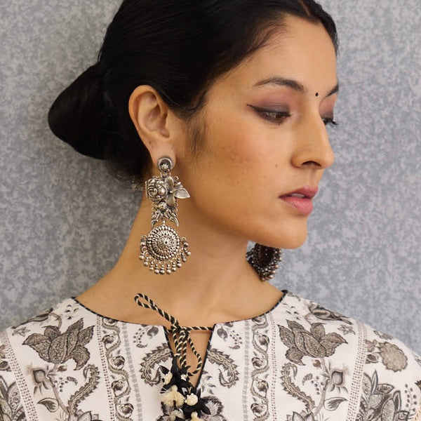 One of a kind statement wearable art pieces.
Earrings in Sterling 92.5 silver.