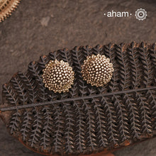 Don’t be fooled by their simplicity—our&nbsp;Tribal Silver Studs are a masterpiece of craftsmanship. Each tiny ghungroo is individually hand-tied, not cast, using traditional techniques that are slowly fading away. Crafted in&nbsp;silver, these studs are a tribute to India’s rich tribal jewellery heritage, offering you a timeless, understated elegance.