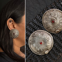 How beautiful are these dome shaped silver studs! Light weight and so easy to wear. Vintage plug earrings that are converted to stud style easy to wear earrings.