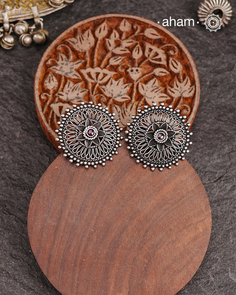 Expertly handcrafted in Kolhapur, these 92.5 sterling silver earrings are made by skilled artisans. Their lightweight design makes them ideal for everyday wear.