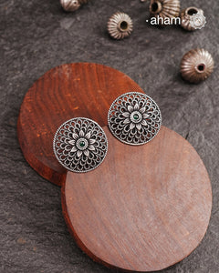 Expertly handcrafted in Kolhapur, these 92.5 sterling silver earrings are made by skilled artisans. Their lightweight design makes them ideal for everyday wear.