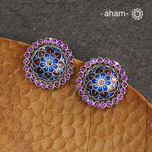 This Meena Work Festive Silver Studs is a stunning piece of jewellery perfect for special occasions. It features a combination of kundan and meena work all crafted in 92.5 silver.