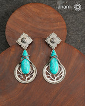 if you are someone who loves pieces that are unique and standout, then this stunning piece is for you. A turquoise drop stone, set in beautiful 92.5 silver.
