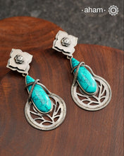 if you are someone who loves pieces that are unique and standout, then this stunning piece is for you. A turquoise drop stone, set in beautiful 92.5 silver.