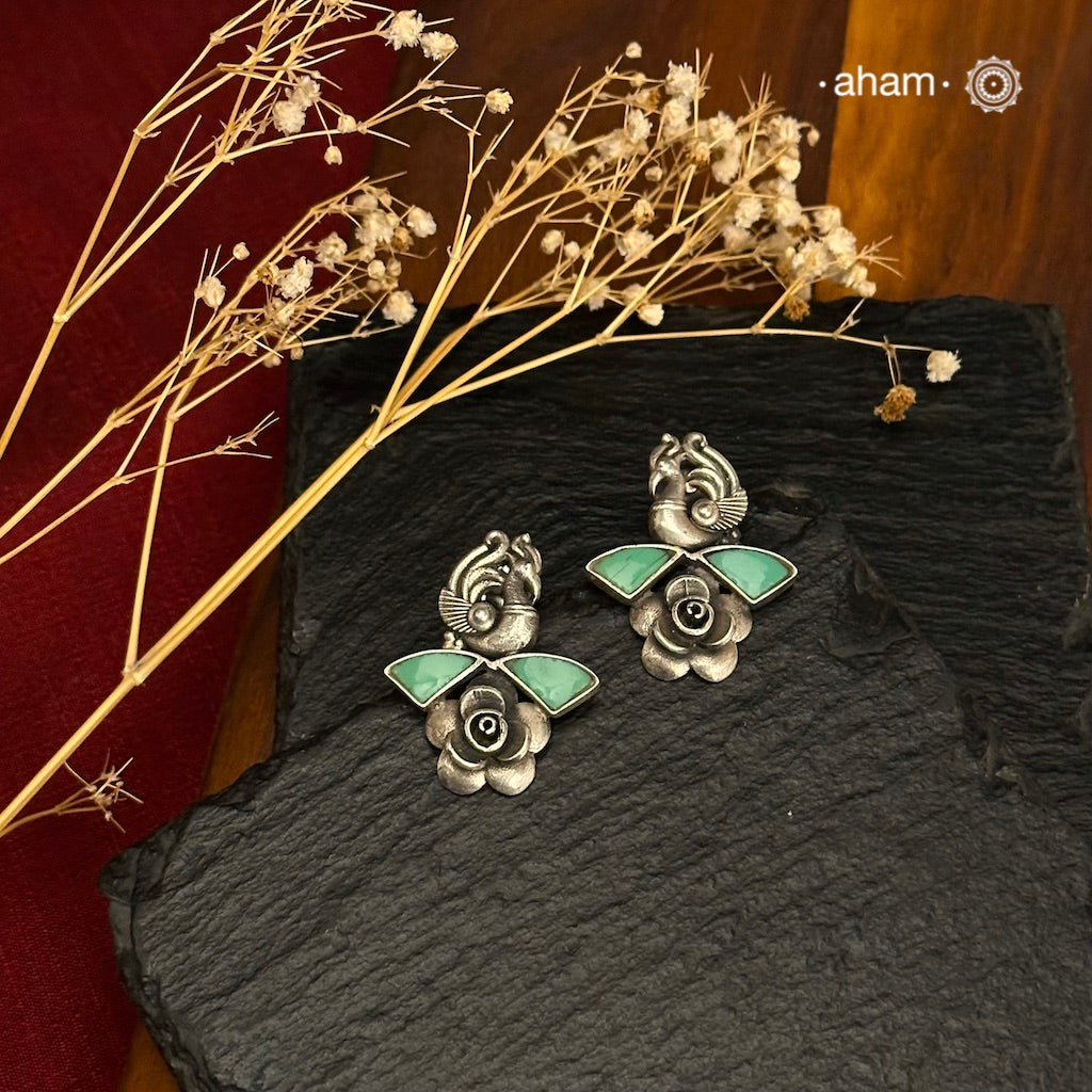 Expertly crafted from 92.5 sterling silver, the Ira Earrings make a stylish addition to a casual outing with friends.