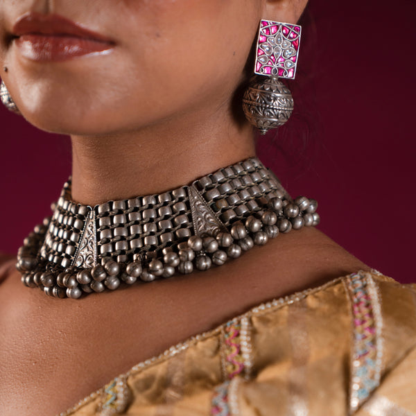 Beautiful Tribal silver payal converted into a stunning neckpiece.
the light sound of the ghungroos add so much character to the piece.