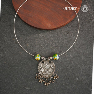 Everyday Wear Silver Hasli with Chitai pendant and Jaipur Pottery Ceramic Beads. Easy to wear, looks great with Indian and Western outfits. The Hasli is easily removable and can be used with any other pendant as well.