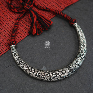 Handmade Chitai work 92.5 Sterling silver hasli.  Can be worn both ways and comes with adjustable thread for ease of wearing. A bestseller and a classic piece that has stood the test of time and is bound to become a family heirloom. 