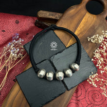 A classic! The silver-coated Wax beads deliver a timeless, iconic look that complements any western or Indian garment. 